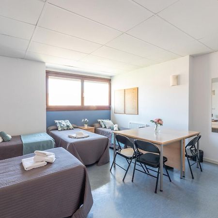 Residencia Universitaria Resa Lesseps Barcelone Extérieur photo