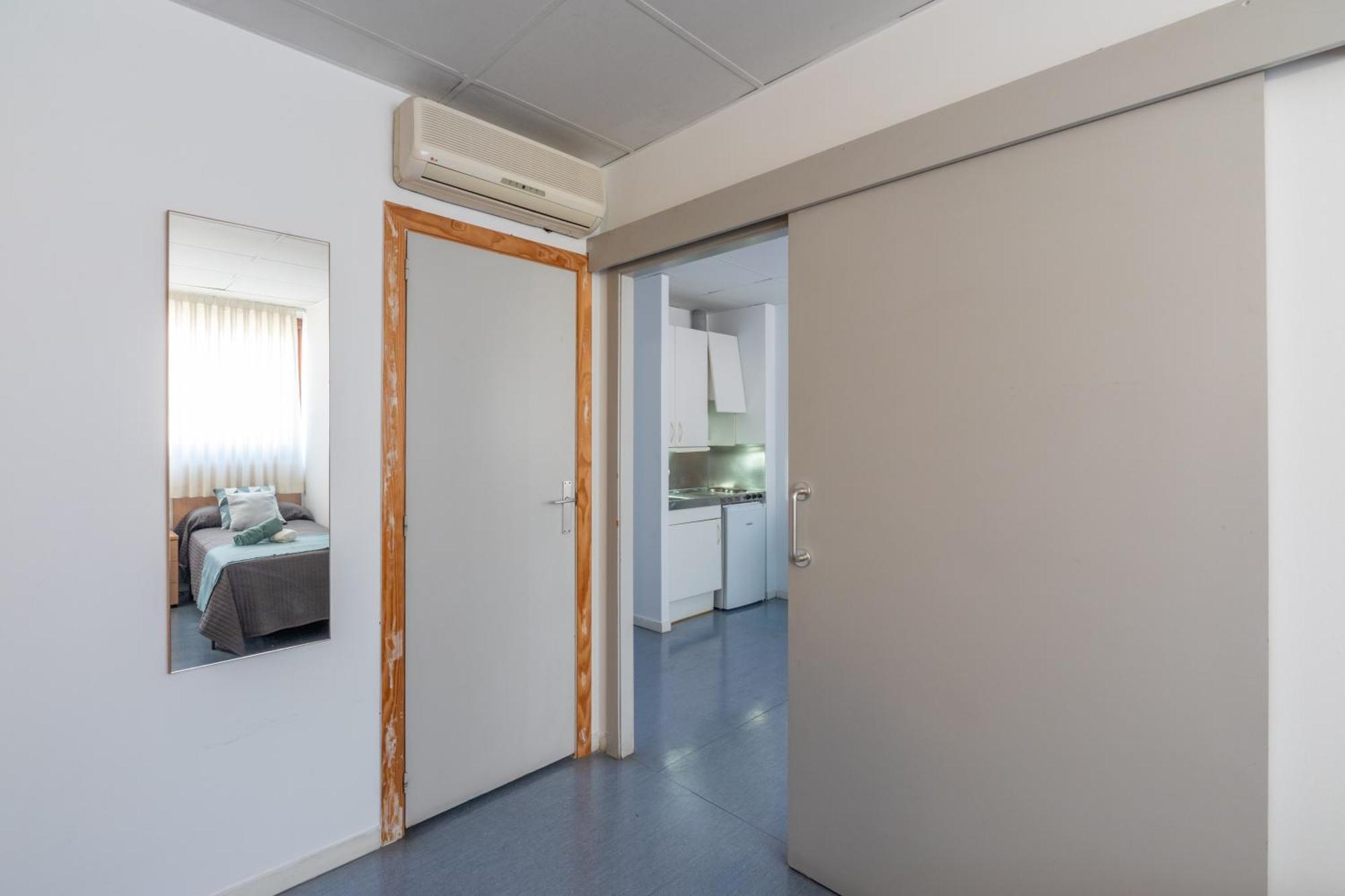 Residencia Universitaria Resa Lesseps Barcelone Extérieur photo