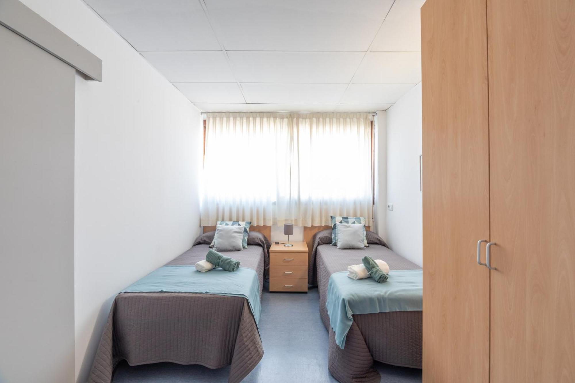 Residencia Universitaria Resa Lesseps Barcelone Extérieur photo