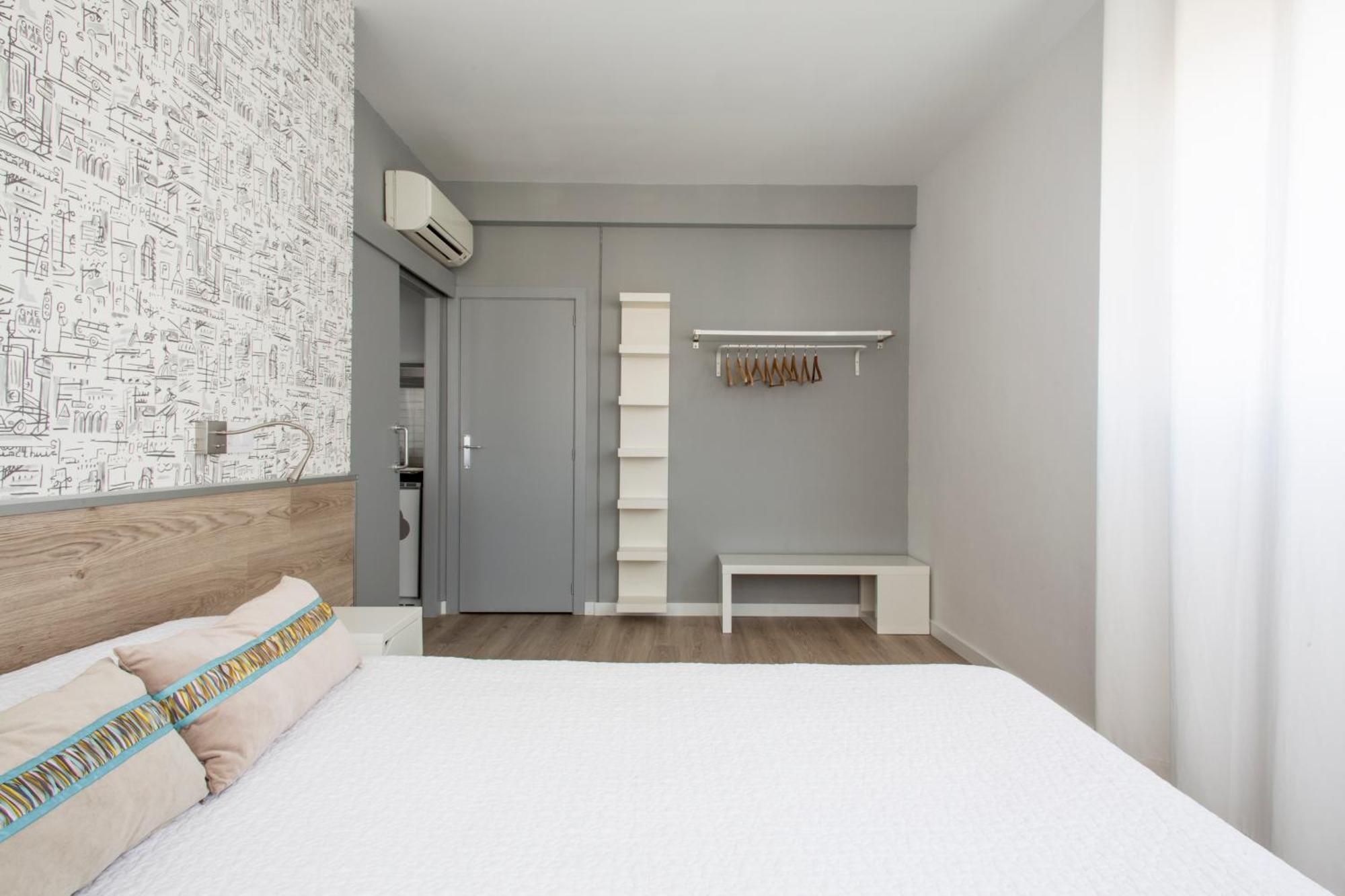 Residencia Universitaria Resa Lesseps Barcelone Extérieur photo