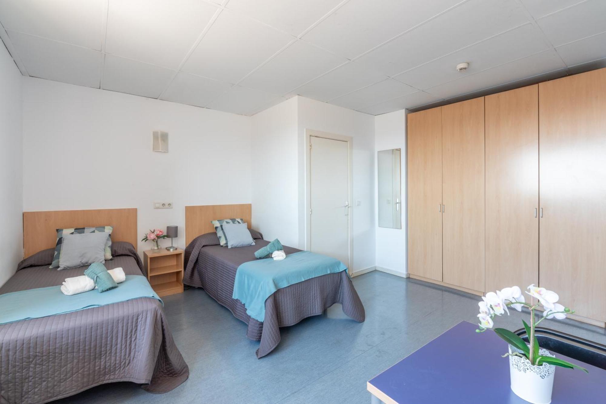 Residencia Universitaria Resa Lesseps Barcelone Extérieur photo